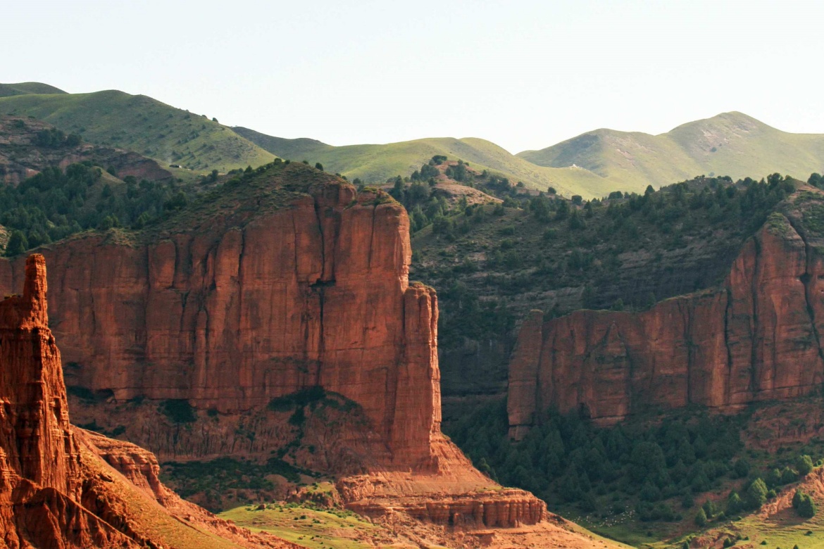 Tongde Shicang Danxia
